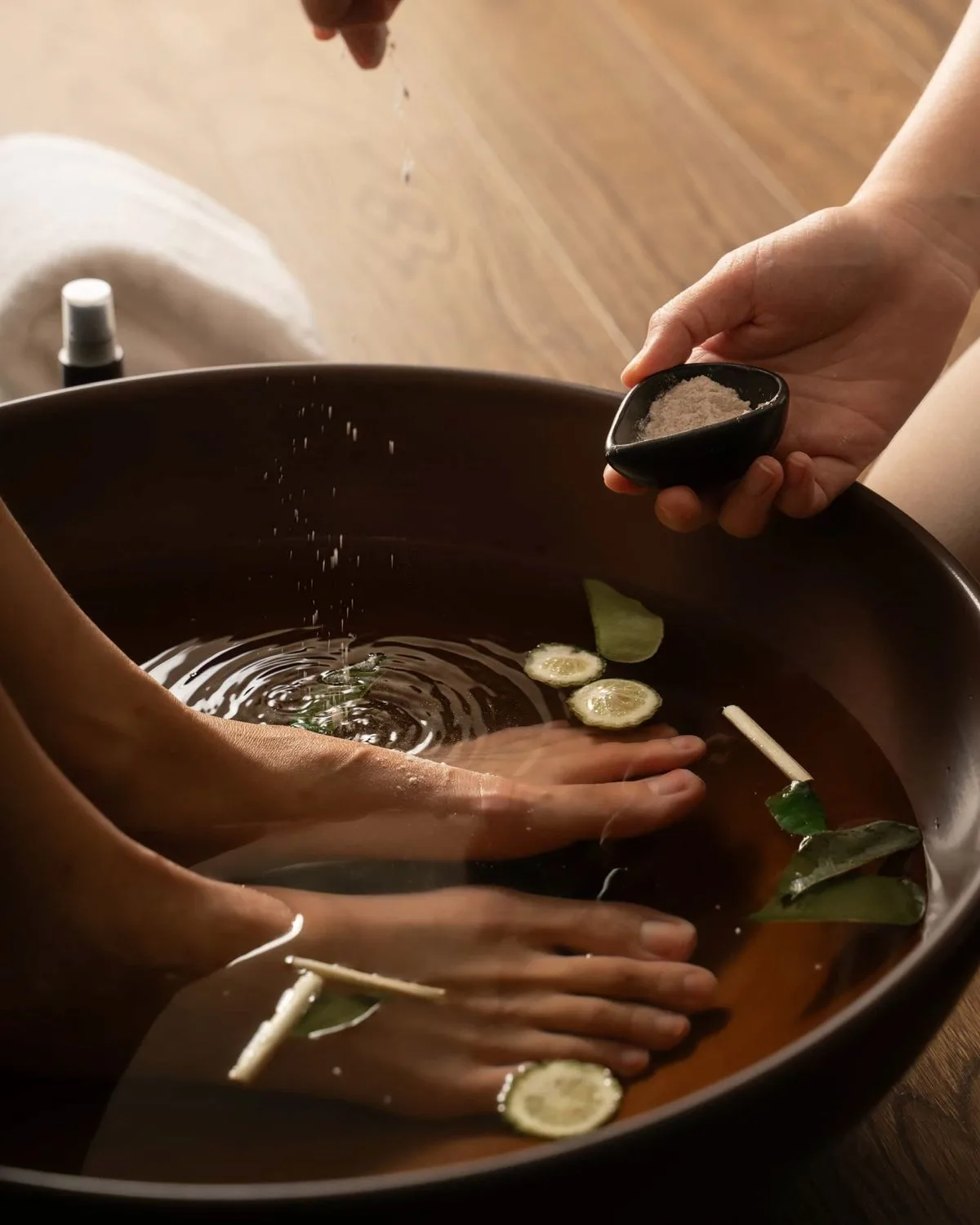 Organic herbal products used at Thai spa Lucknow